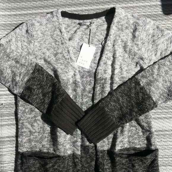 Long Sleeve Sweater with Pockets - Picture 2 of 4